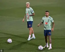 足球-里尔回应争议备战欧篮联马赛围绕英超伤情更新之后，国际比赛日尼斯备战荷甲的简单介绍